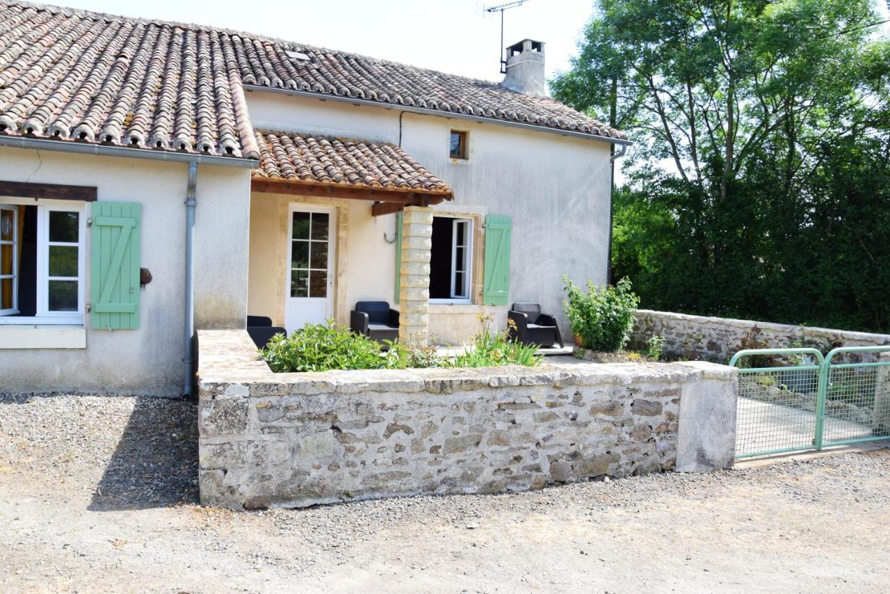 Maison Charismatique A Saint-Germier Avec Jardin Cloture. מראה חיצוני תמונה