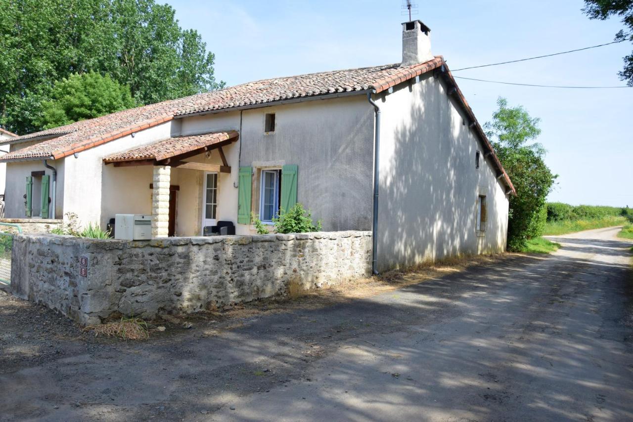 Maison Charismatique A Saint-Germier Avec Jardin Cloture. מראה חיצוני תמונה